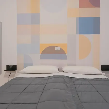 Guest house Sleep Toledo - Self Check-in *